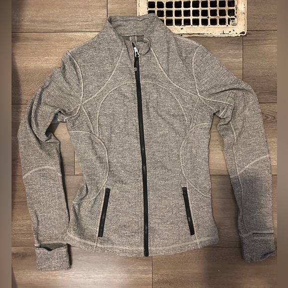 Lululemon sweater - Picture 1 of 5